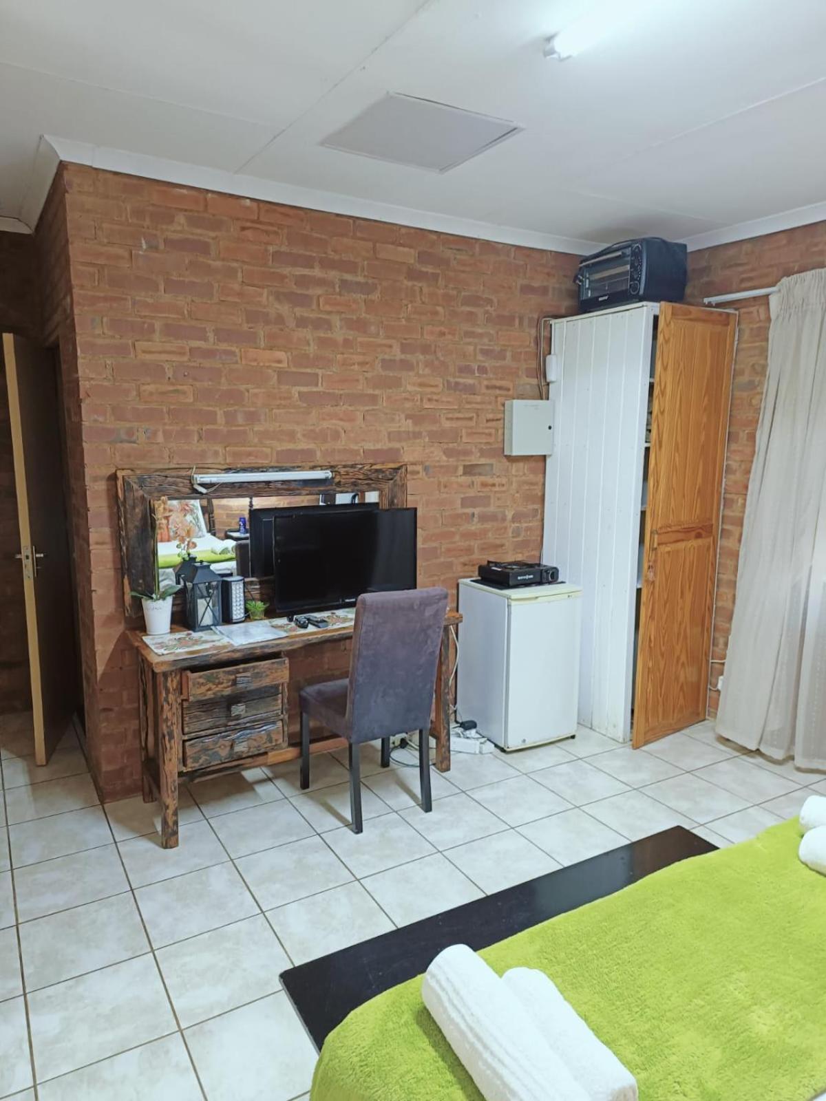 Millstream Inn Guest House Skeerpoort الغرفة الصورة